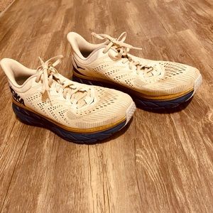 Hoka Clifton 7 men’s size 11.5